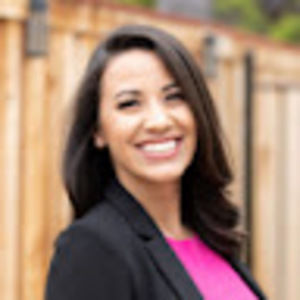 Meet your Posher, Denisse